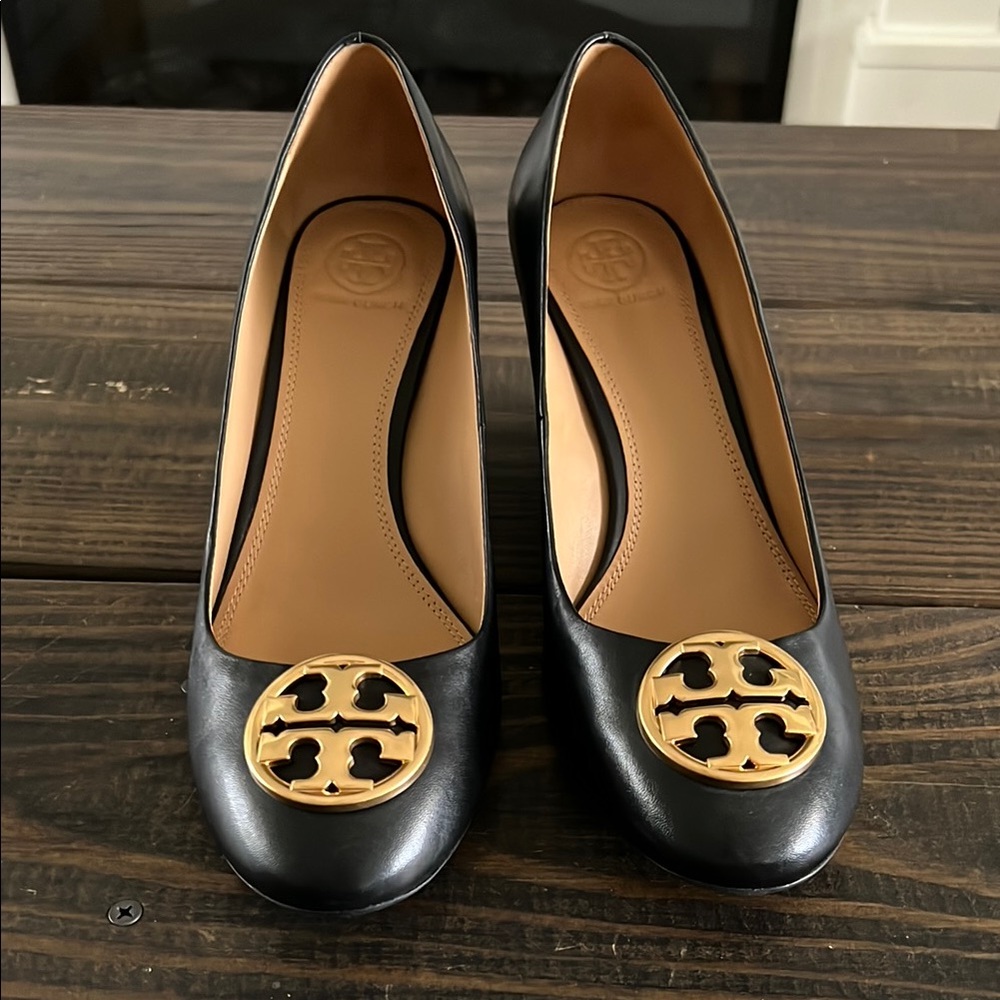 Tory Burch Black and Gold Heels with Iconic Design